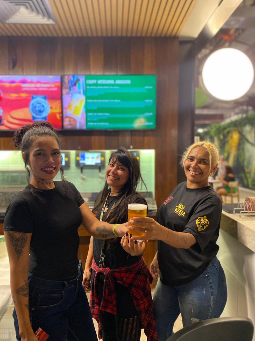 Só dá Elas na cervejaria Araguaia — Foto: Bruno Calixto