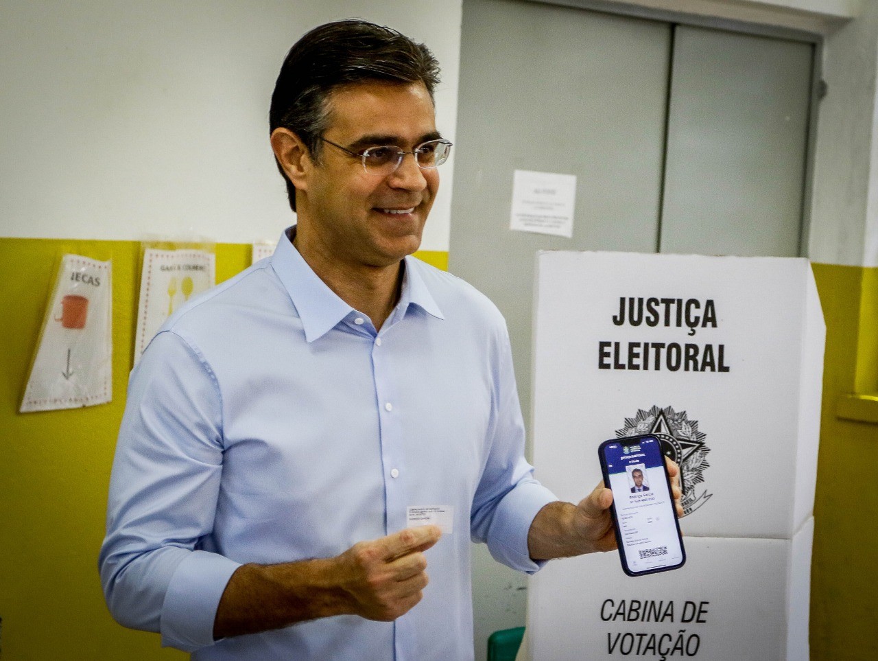 Governador Rodrigo Garcia (PSDB) vota no segundo turno em SP  — Foto: Aloisio Mauricio/Fotoarena/Agência O Globo