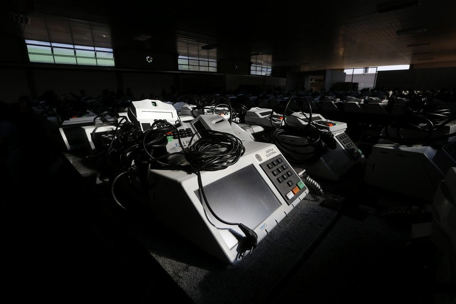 Urnas eletrônicas: pesquisas de intenção de voto estão no centro de um mercado em ascensão
