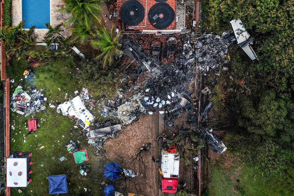 Avião da Voepass que matou 62 pessoas ao cair em Vinhedo (SP), um ano atrás — Foto: Nelson Almeida/AFP