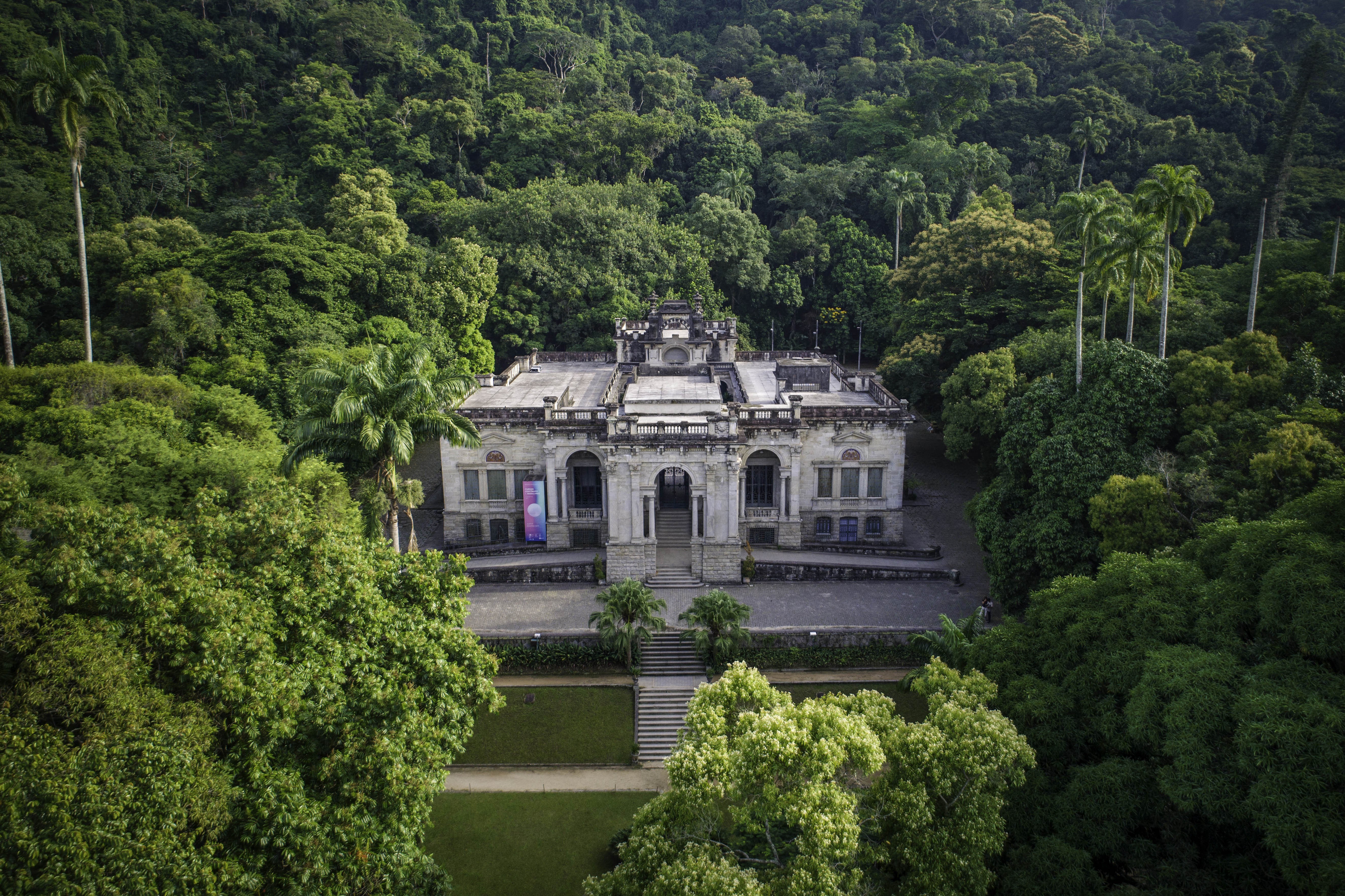Palacete do Parque Lage deve reabrir em abril de 2027 — mas ainda não se sabe como será visitação - QTU Questões do Universo