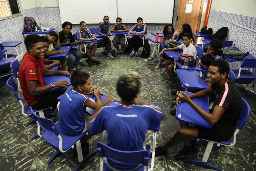 Alunos de uma escola em Maricá, no Estado do Rio de Janeiro