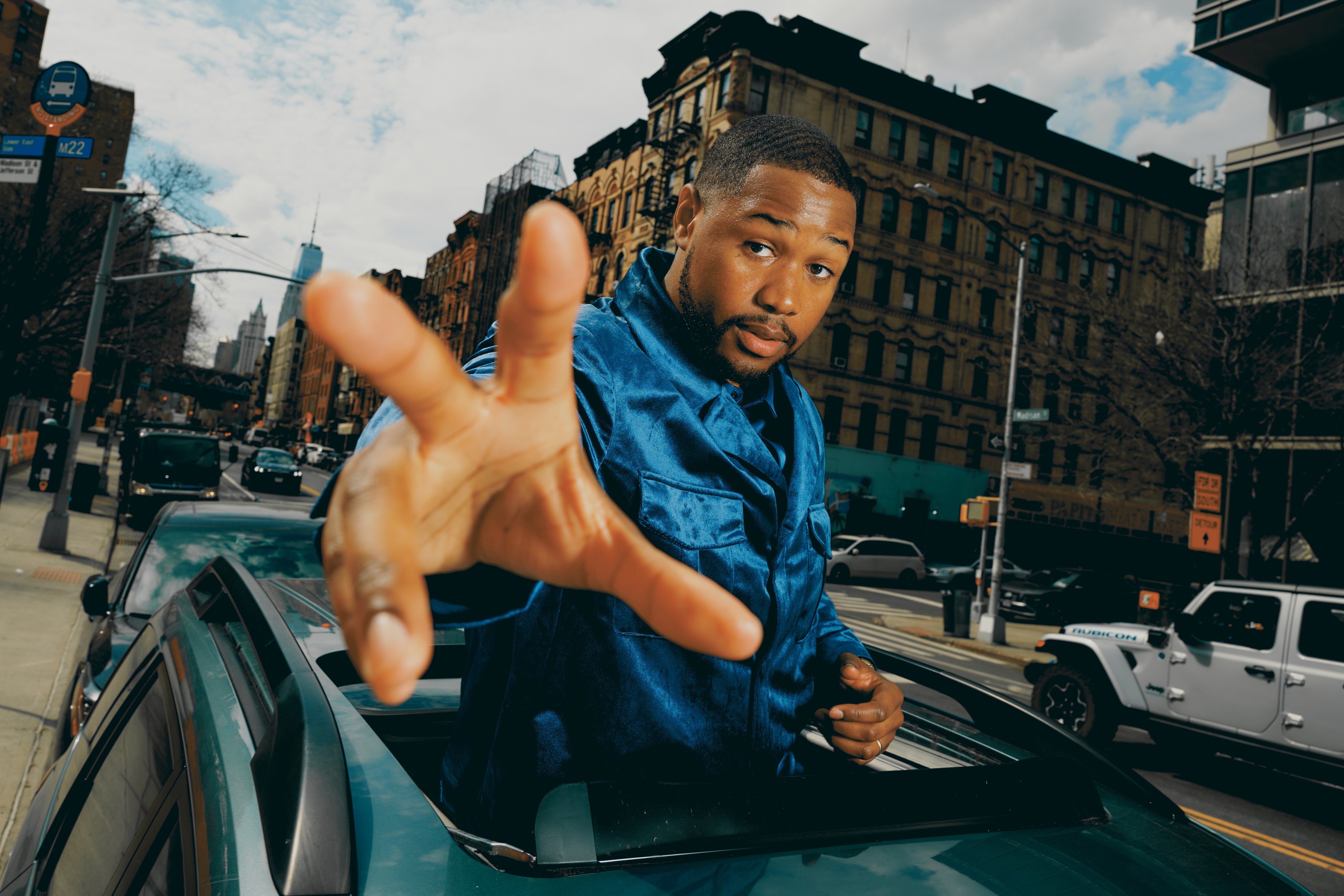 Interpretando personagem violento em 'Falando a real', Luke Tennie diz: 'Sou um dos caras mais felizes que conheci'