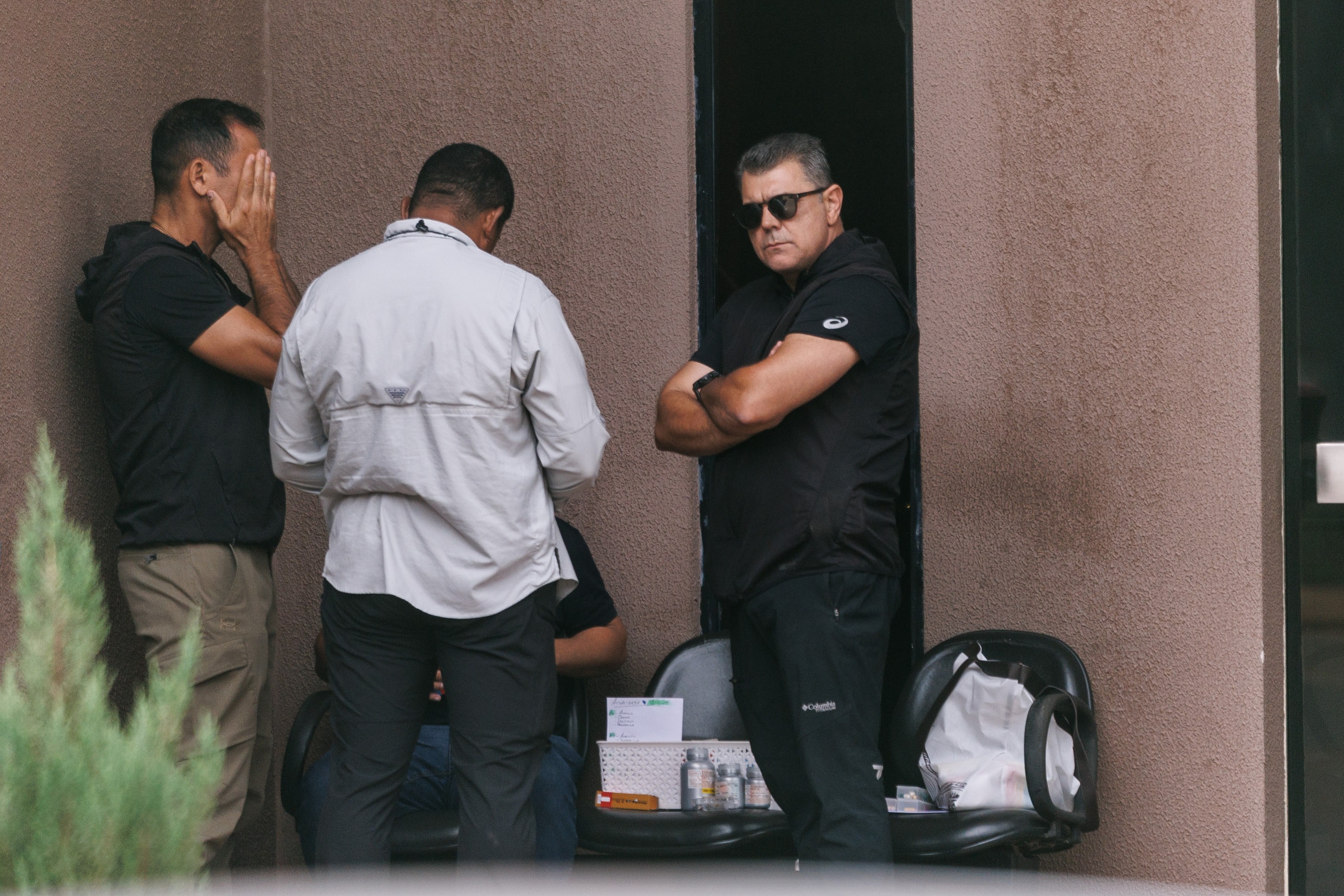 Defesa de Bolsonaro pede a Moraes autorização para visitas de esposa e filhos na superintendência da PF