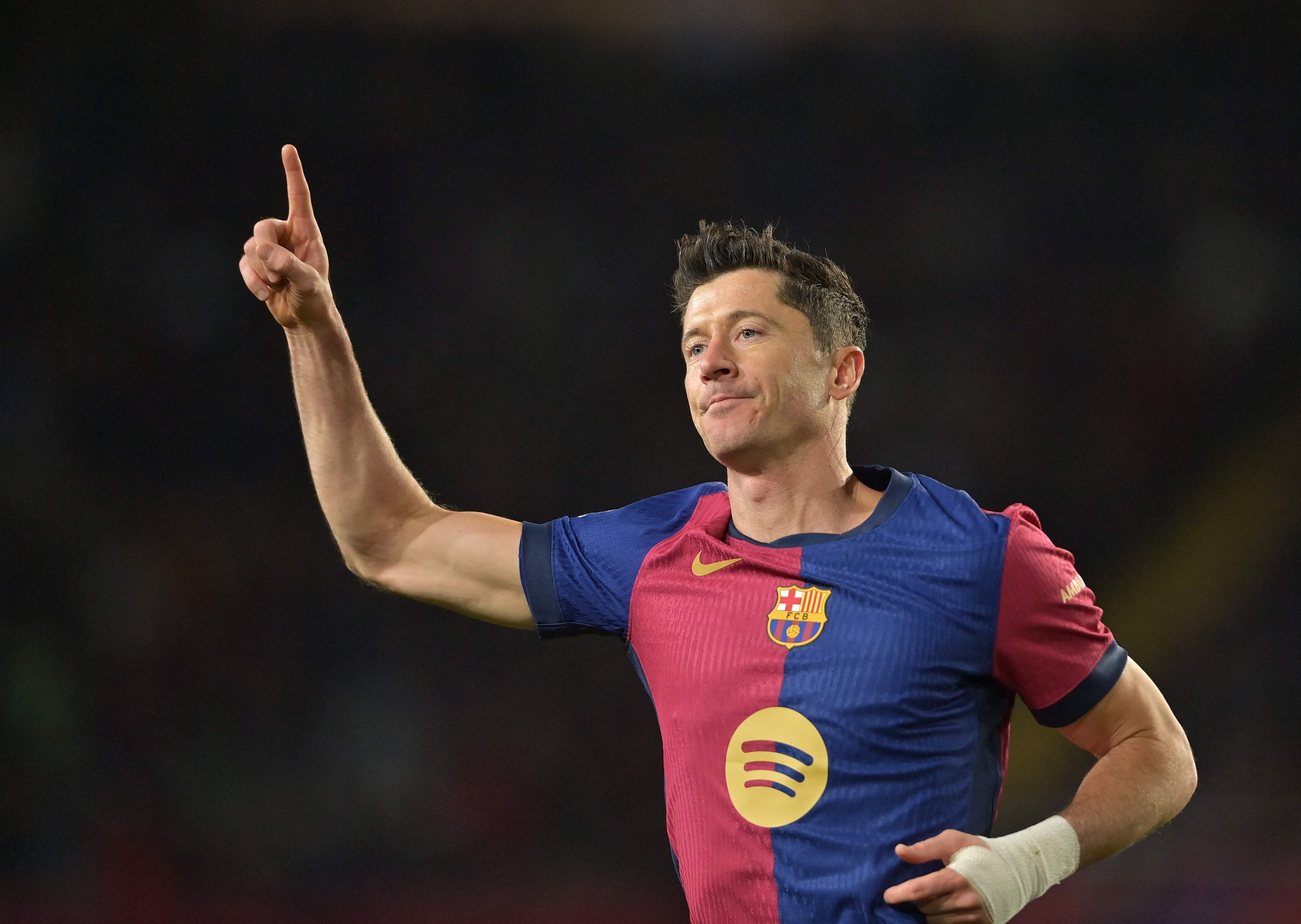 Juventus avança por Lewandowski e envia emissário à Polônia para convencer atacante do Barcelona, diz jornal