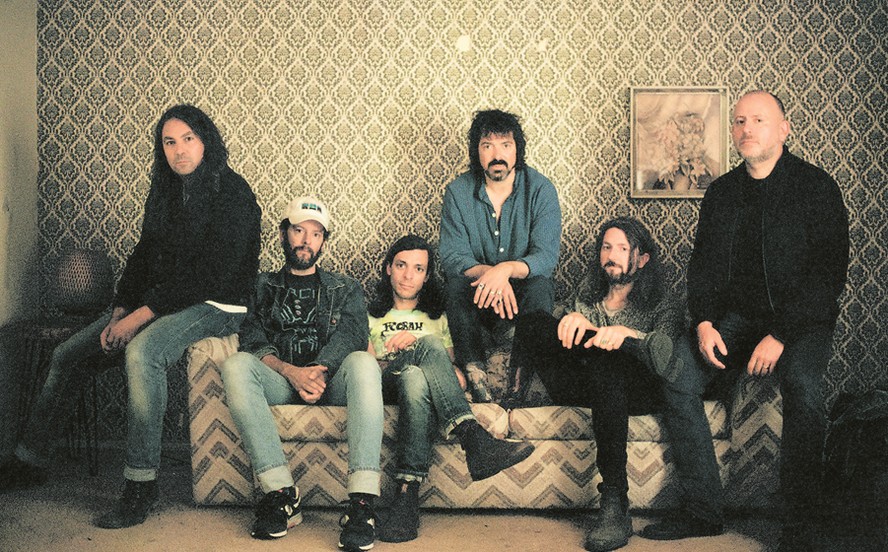 O grupo americano The War on Drugs, um dos mais celebrados do indie rock dos anos 2000, faz sua primeira visita ao Brasil