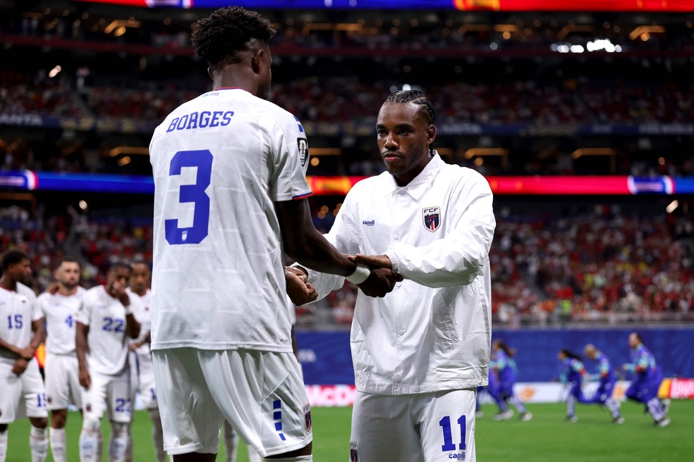 Garry Rodrigues, camisa 11 da seleção de Cabo Verde, é um veterano com moral na equipe — Foto: Mattia Ozbot / AFP