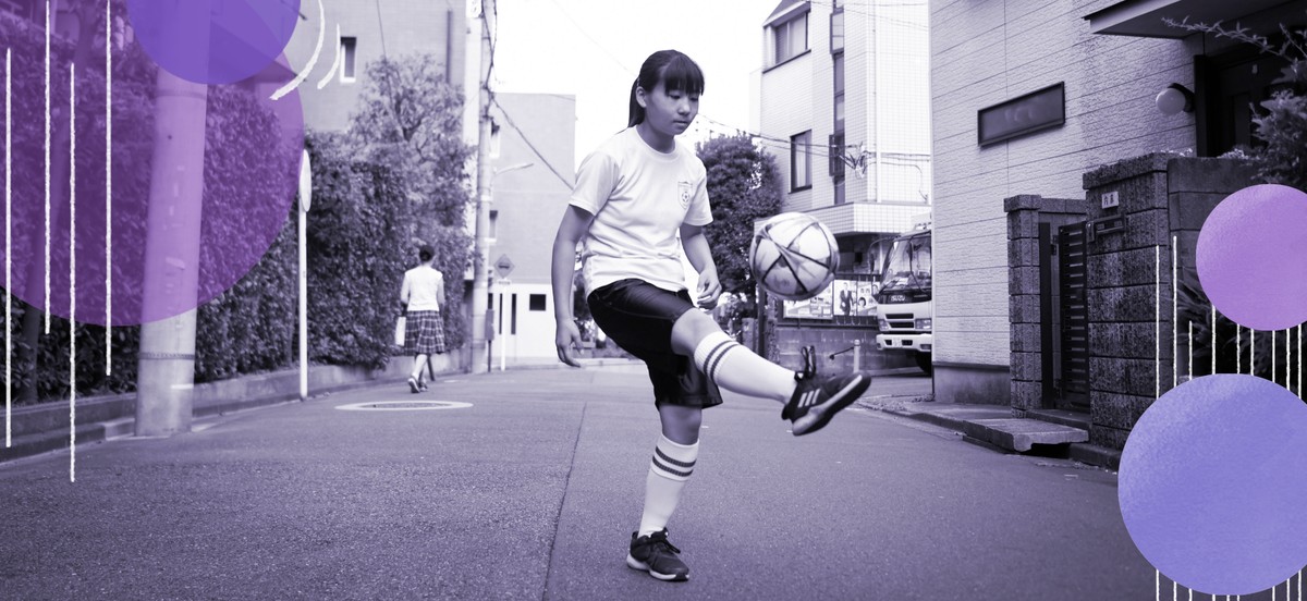 日本はすでにオリンピックを2回開催しているが、男らしさがスポーツ界の女性にとって依然として障壁となっている