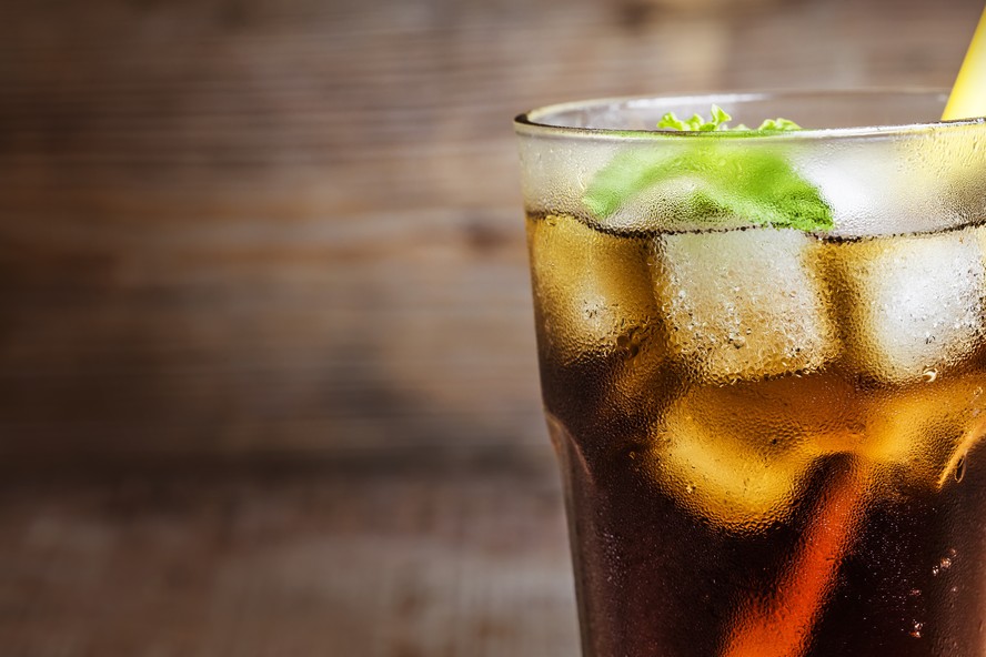 Apesar de aviso sobre aspartame, empresas de bebidas provavelmente continuarão a usá-lo