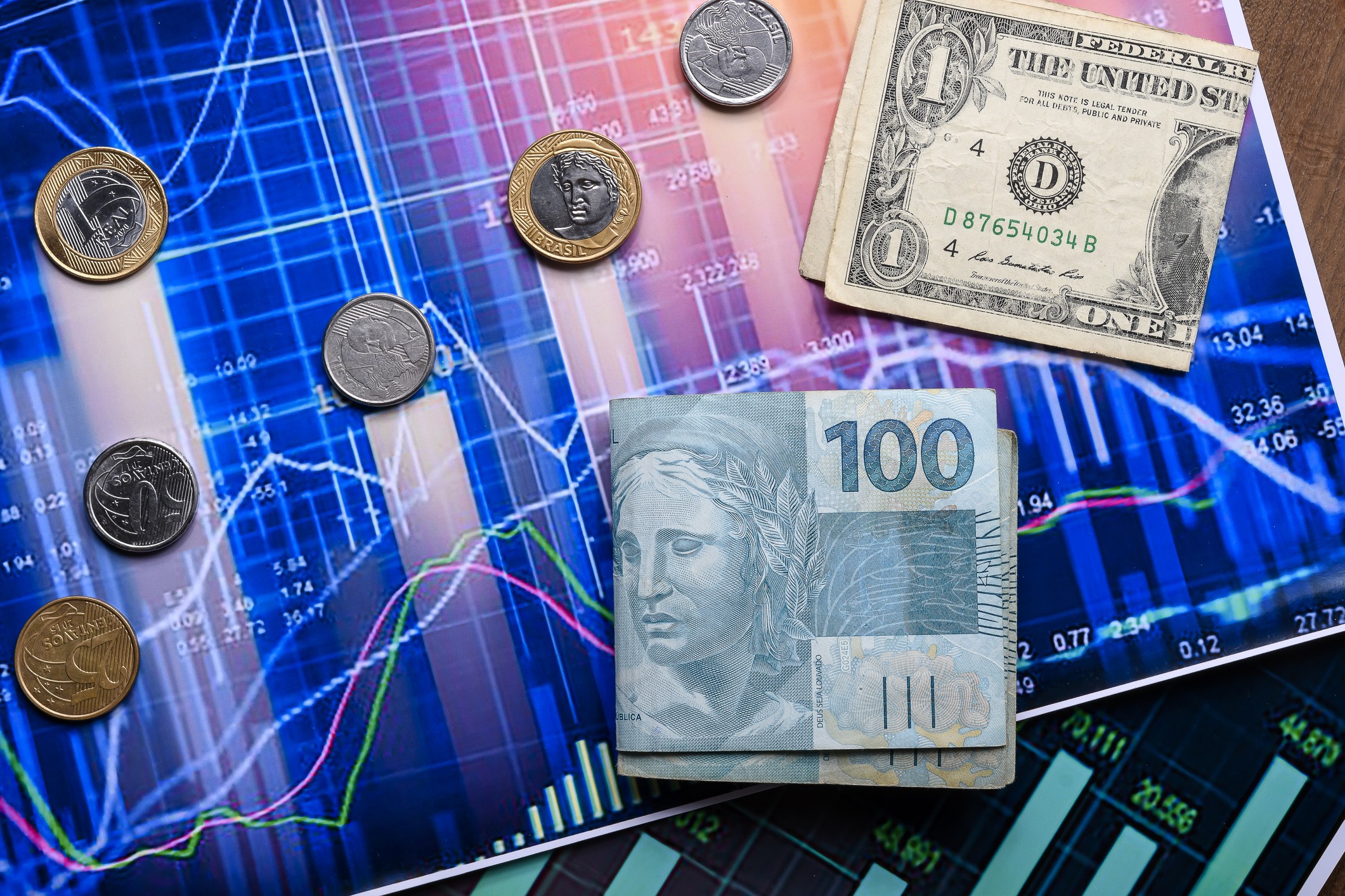 Balança comercial fecha o primeiro semestre com superávit de US$ 42,4 bilhões