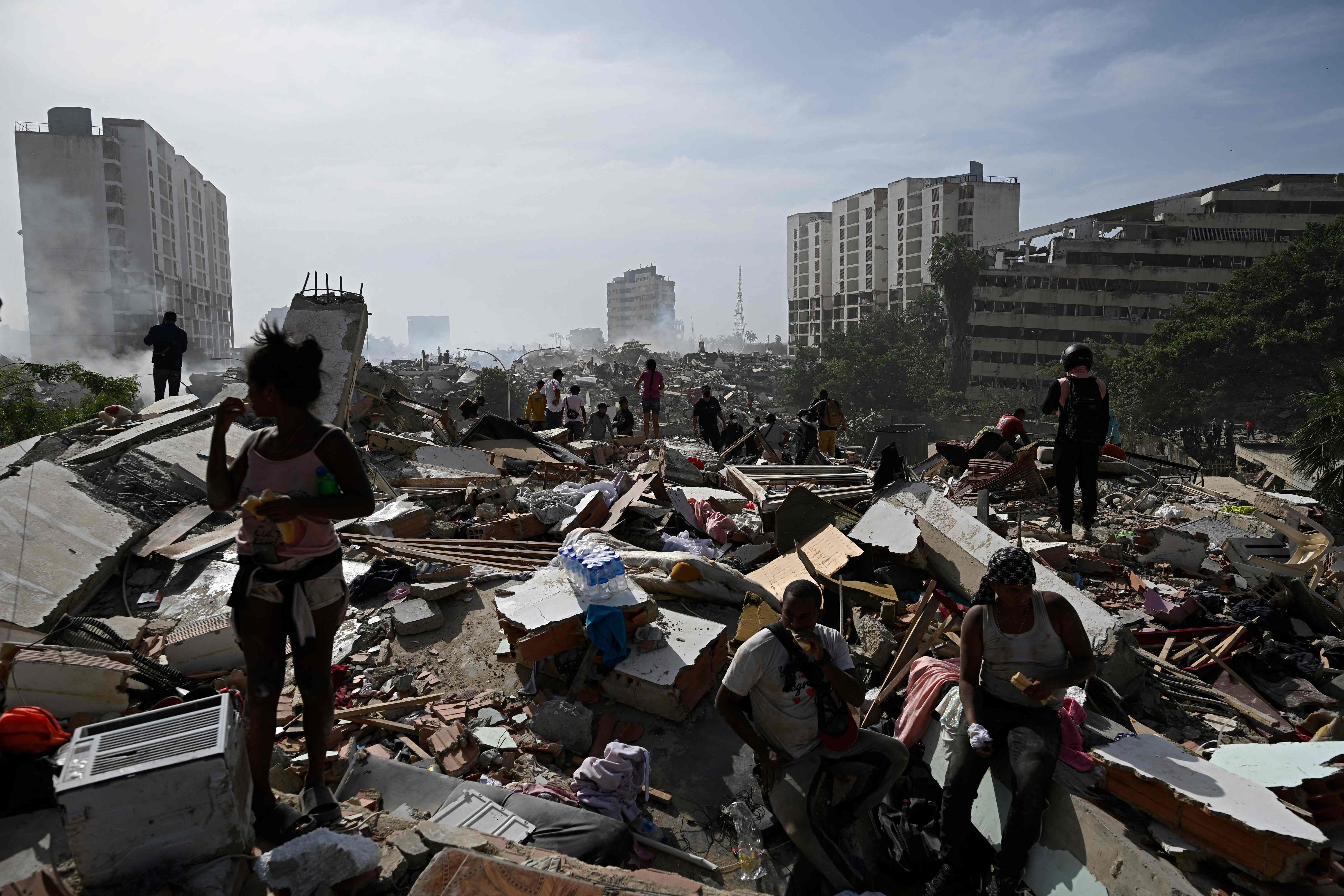 Crianças resgatadas desacompanhadas após terremotos na Venezuela