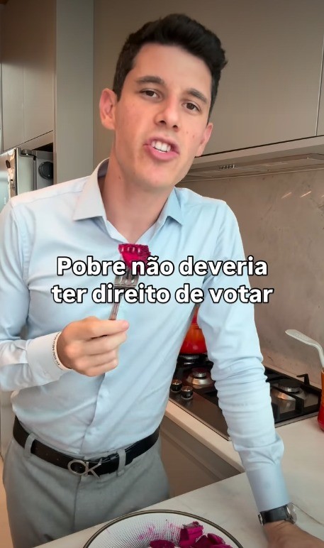 MP pede que influenciador pague indenização de R$ 300 mil por defender que pobres não votem