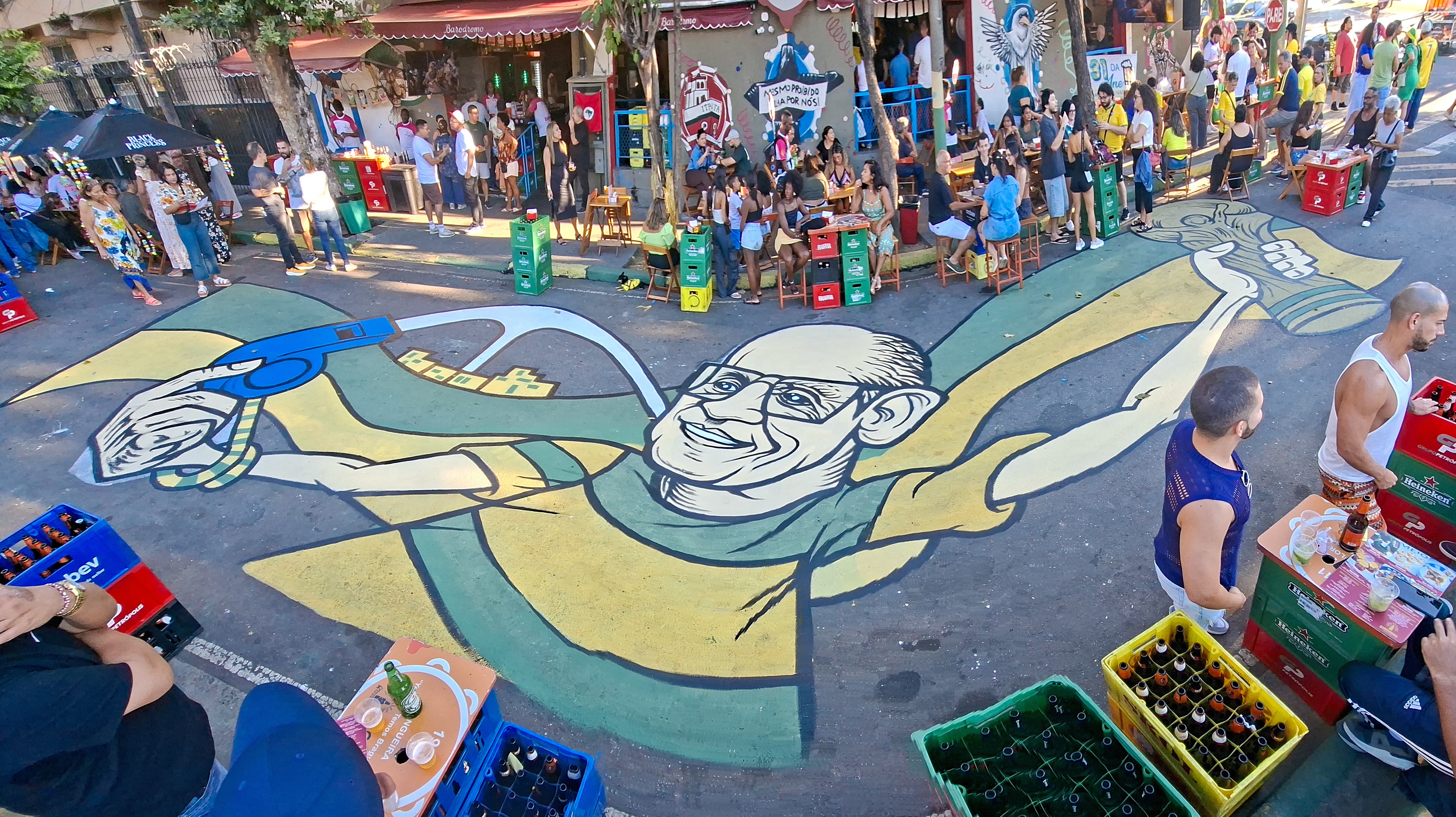 Baródromo celebra Mestre Ciça em pintura de rua pa