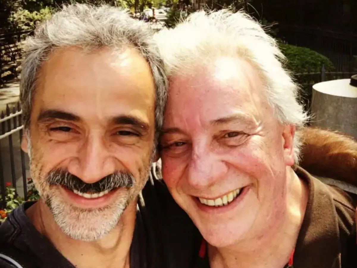 Juntos há quase 40 anos, o ator Marco Nanini e produtor cinematográfico Fernando Libonati também vivem uma relação aberta — Foto: Reprodução/Instagram