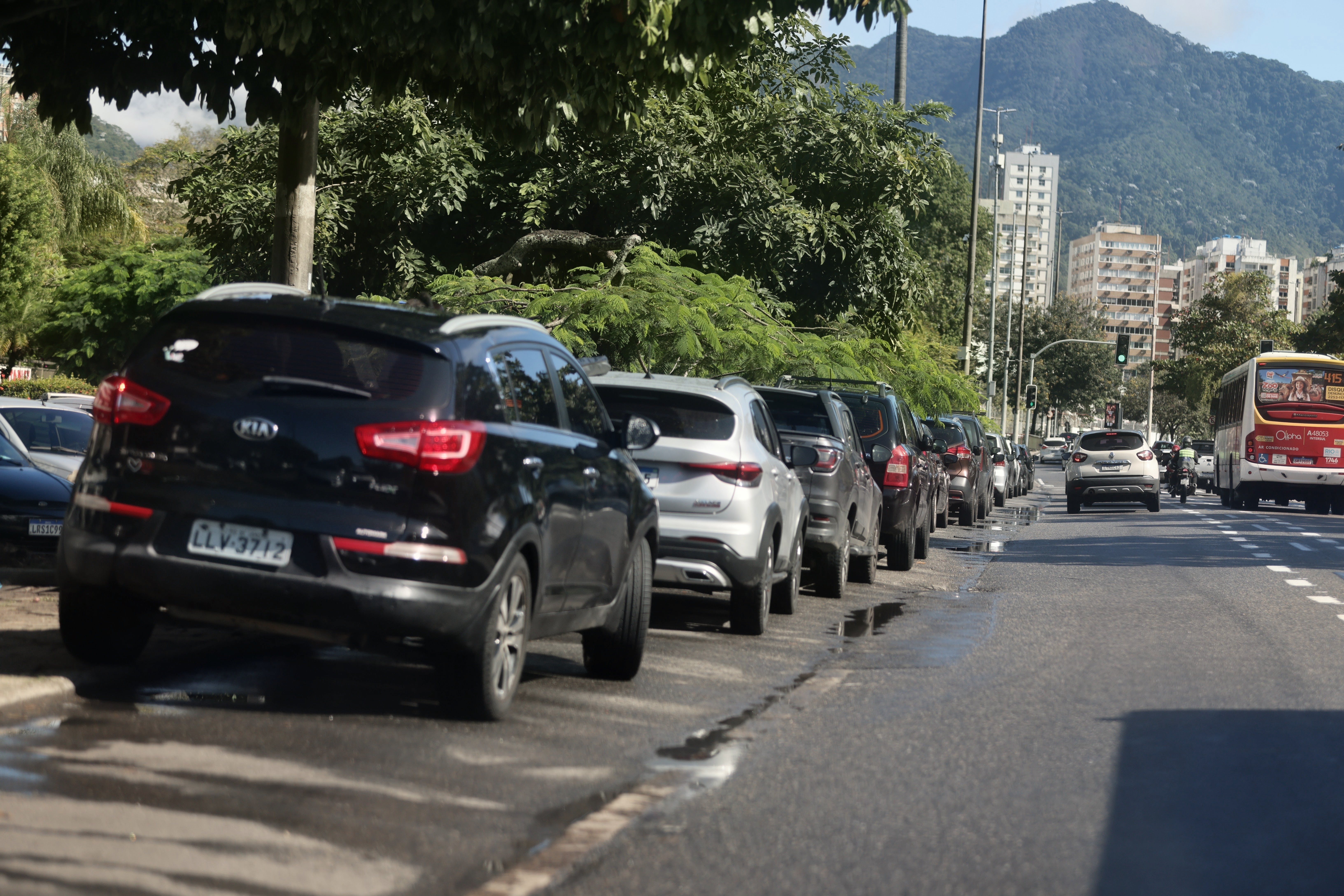 Rio de Janeiro lança sistema digital de estacionamento na Lagoa