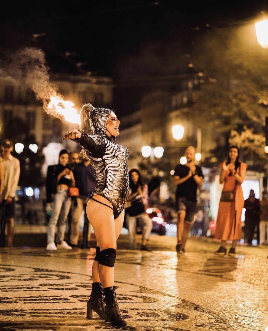 Keyla Brasil invadiu o palco de um teatro em Lisboa para denunciar transfake