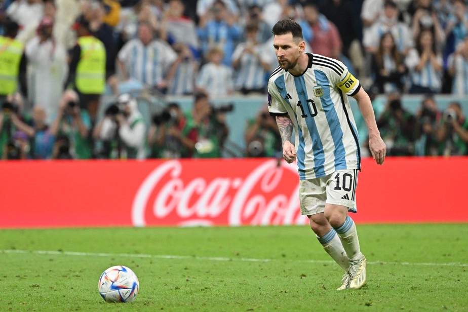 Messi é o melhor jogador em atividade para 40% dos brasileiros