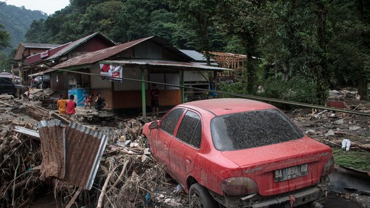 Sobe a 41 o número de mortos devido a inundações na Indonésia