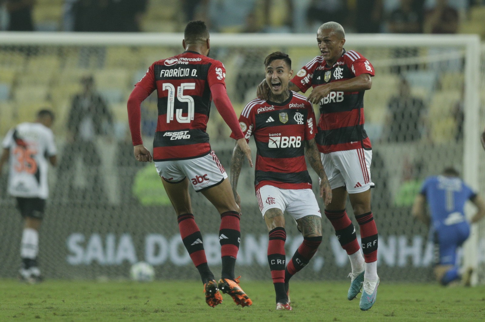 Campeonato Brasileiro 2023 - Jogo entre Vasco da Gama x Flamengo no Maracanã — Foto: Alexandre Cassiano / Agência O Globo