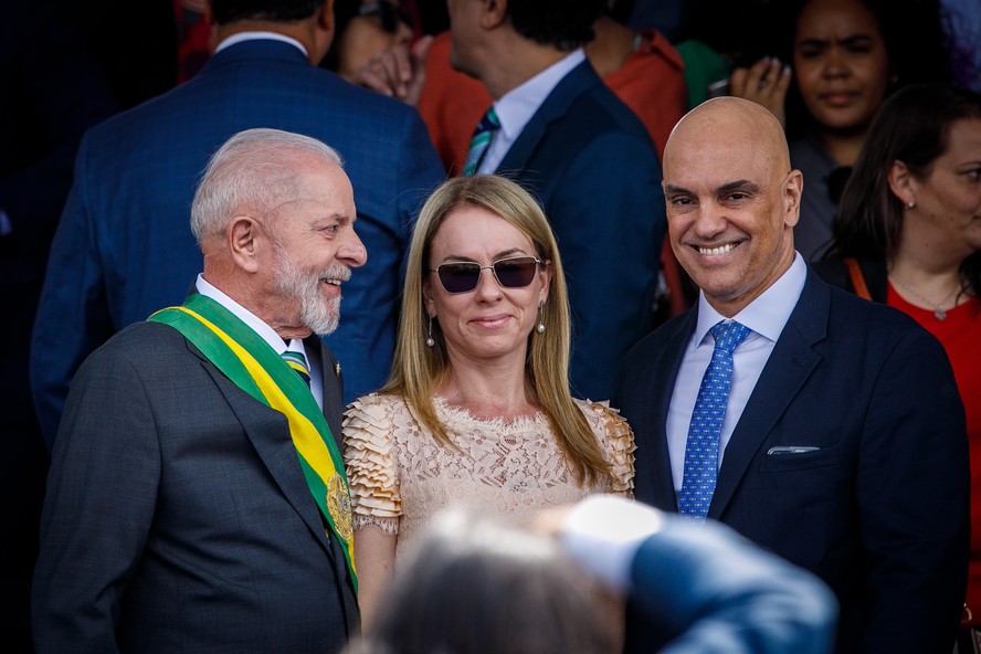 Presidente Lula e Alexandre de Moraes (STF) no desfile de 7 de Setembro de 2024