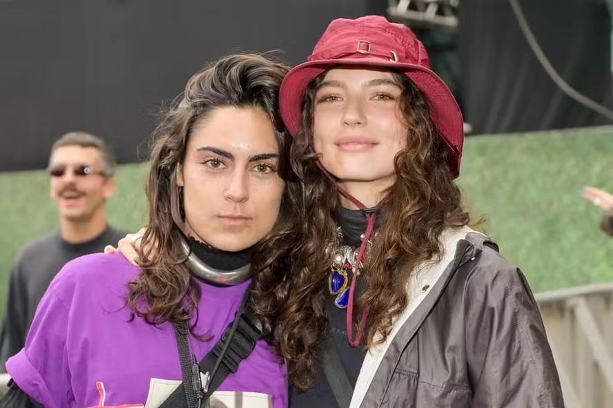 Quem é a ex-namorada de Alanis Guillen que deverá ficar longe da atriz ...