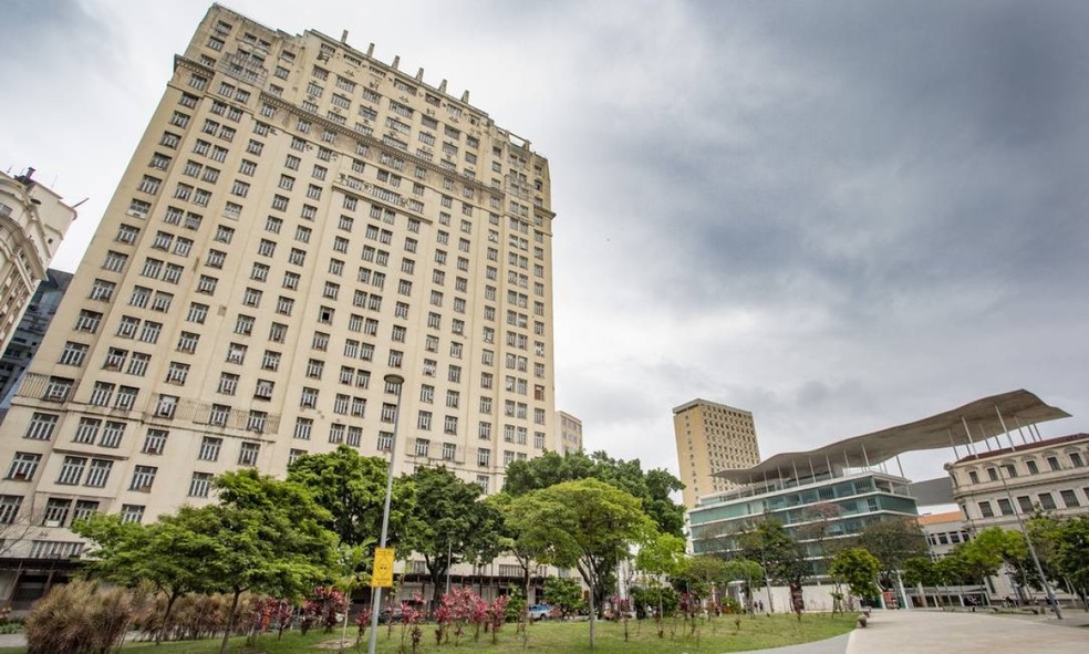 Edifício A Noite, construído em estilo Art-déco em 1929 — Foto: Ana Branco / Agência O Globo
