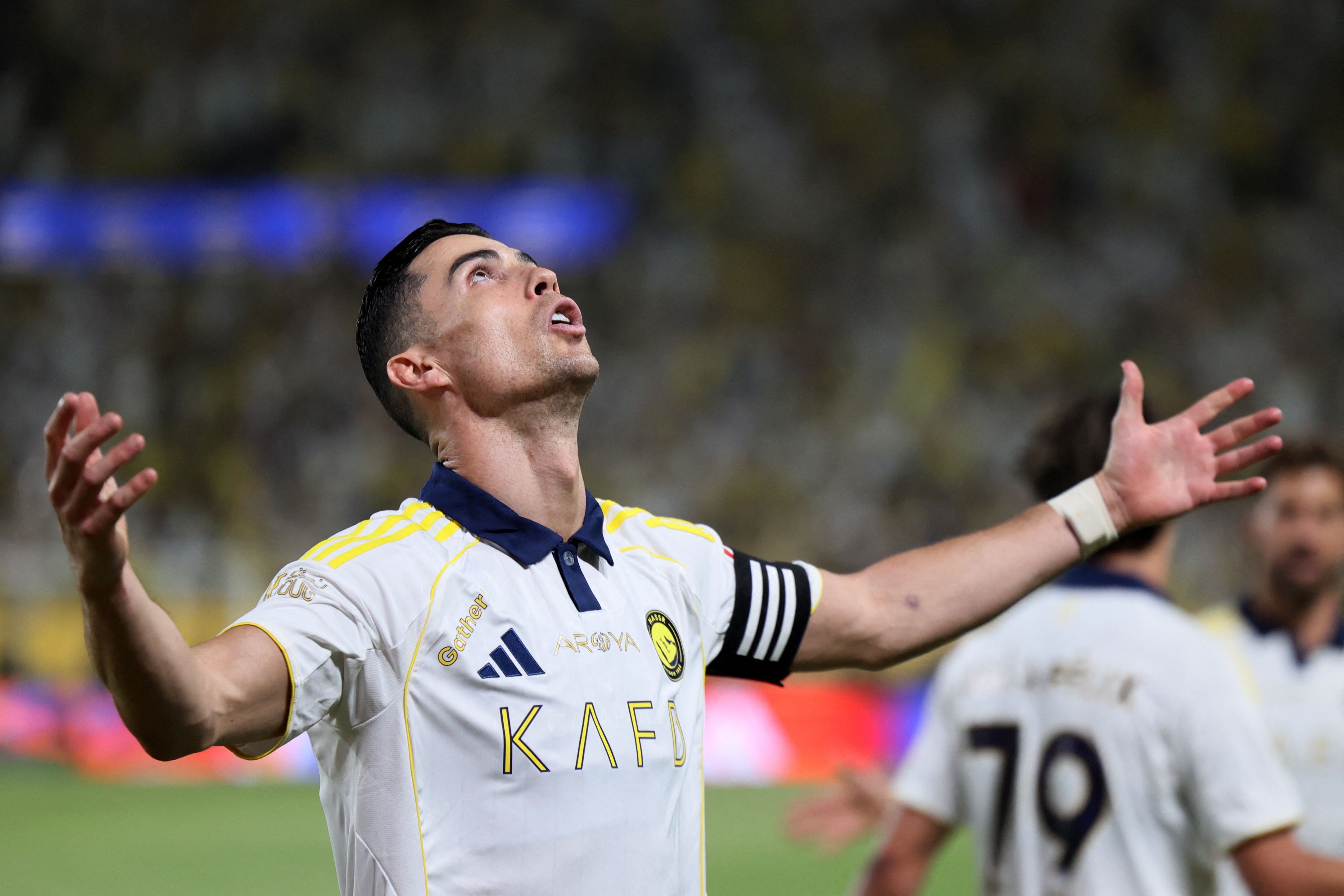 Cristiano Ronaldo marca dois em jogo de título saudita do Al-Nassr, seu primeiro pelo clube; veja contagem do milésimo