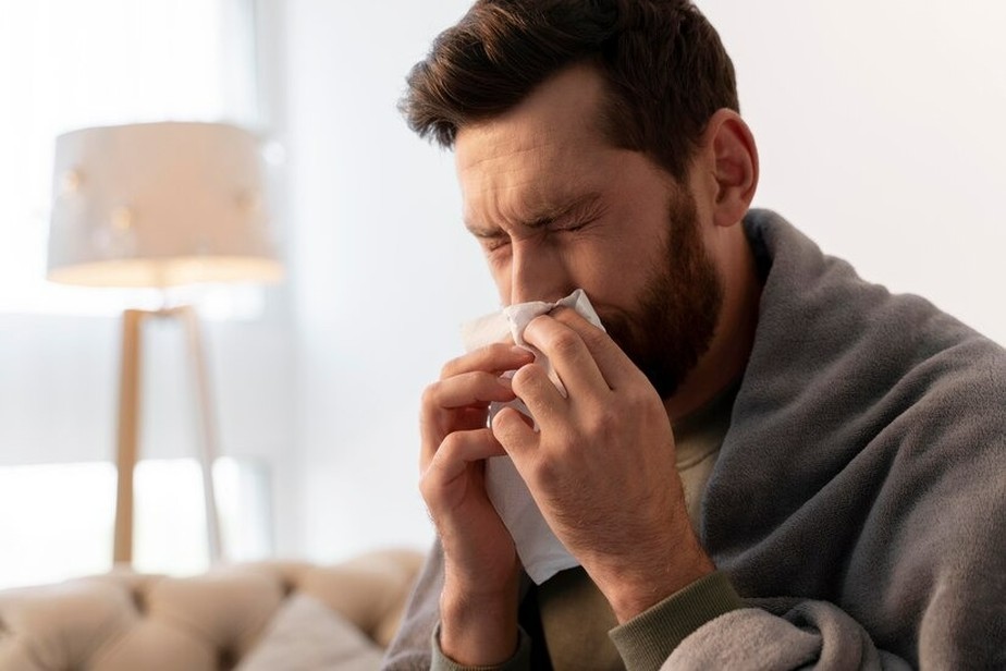 Influenza B: novos casos aumentam no Brasil; veja os sintomas e risco