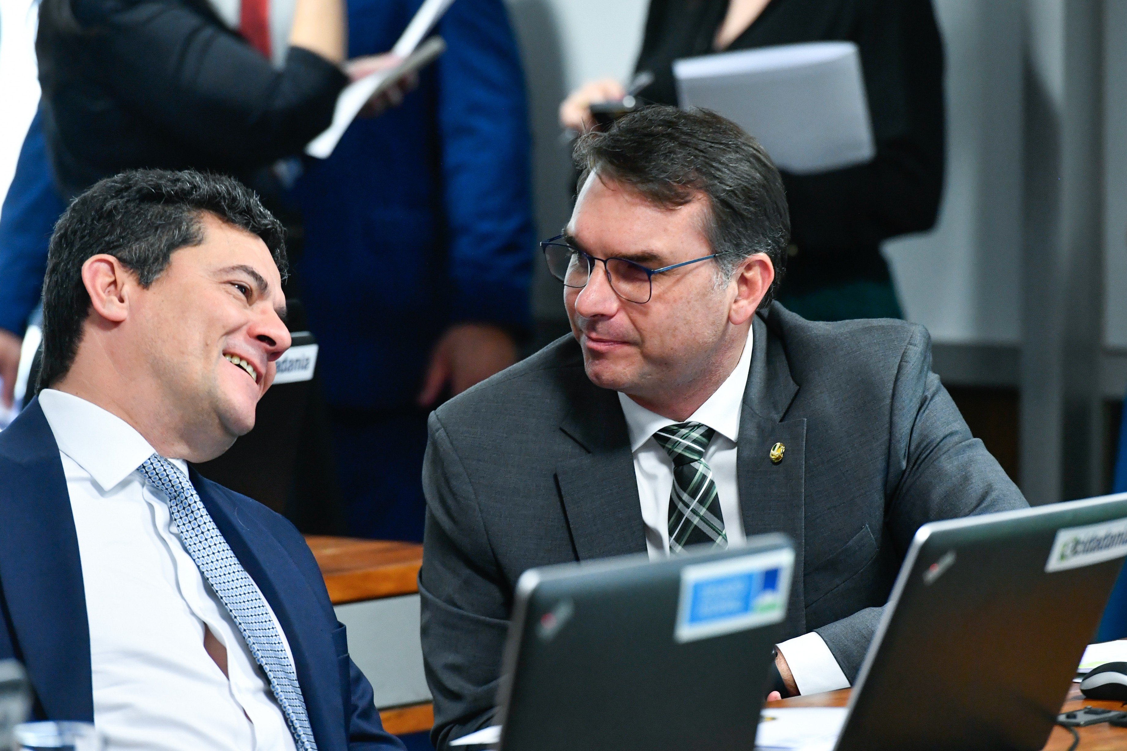 O recurso que colocou Sergio Moro e Flávio Bolsonaro em lados opostos no Senado