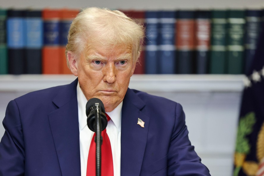 O presidente dos EUA, Donald Trump, na Sala Roosevelt da Casa Branca, em Washington