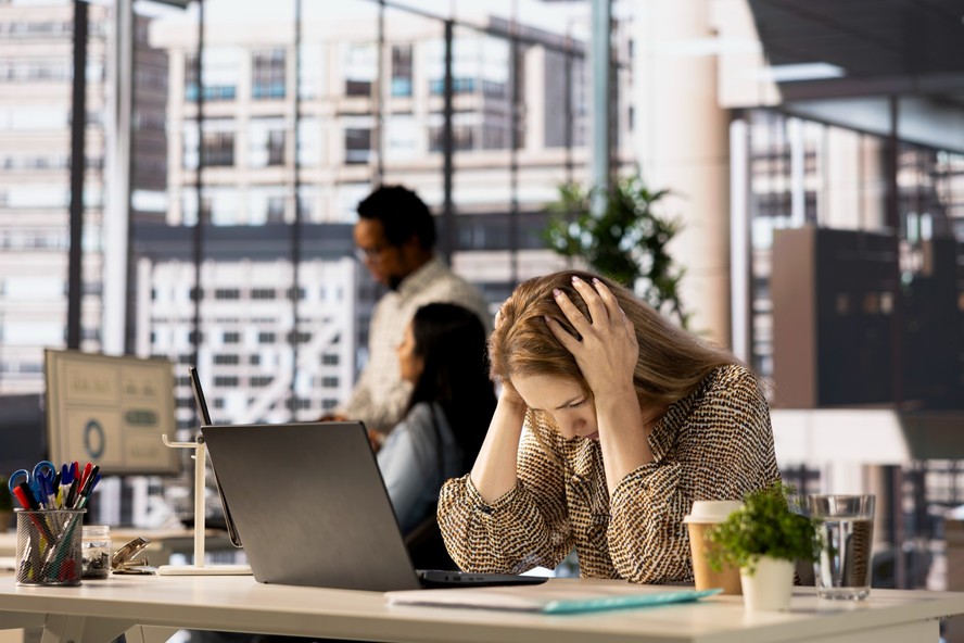 Soluções para o burnout devem ser pensadas coletivamente