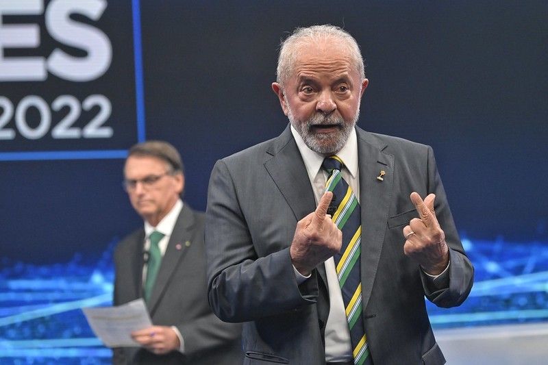 Lula e Bolsonaro participam do debate na Band — Foto:  Renato Pizzutto/Band