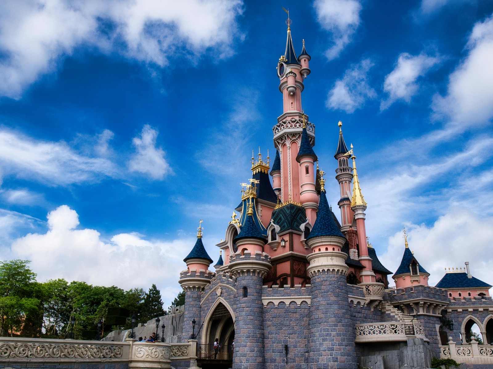 Disneyland Park (Paris, France) – Disney magic with European charm and special parades. 10.21 million people. — Photo: Pexels