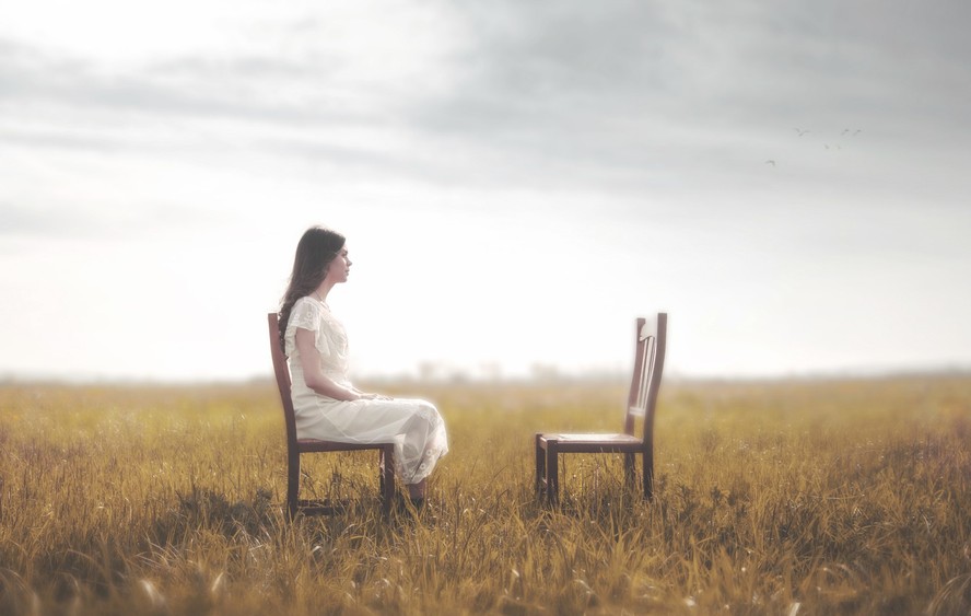 Entenda o que é a solidão matrimonial