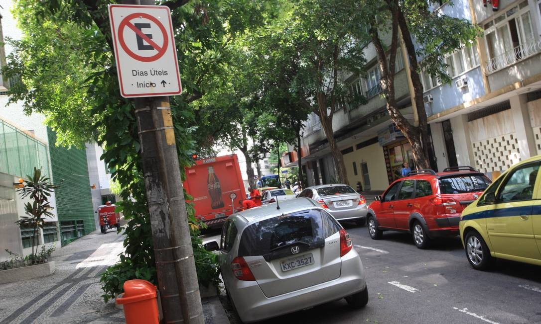 Após tentativa de assalto a policial civil, homem é morto na Tijuca