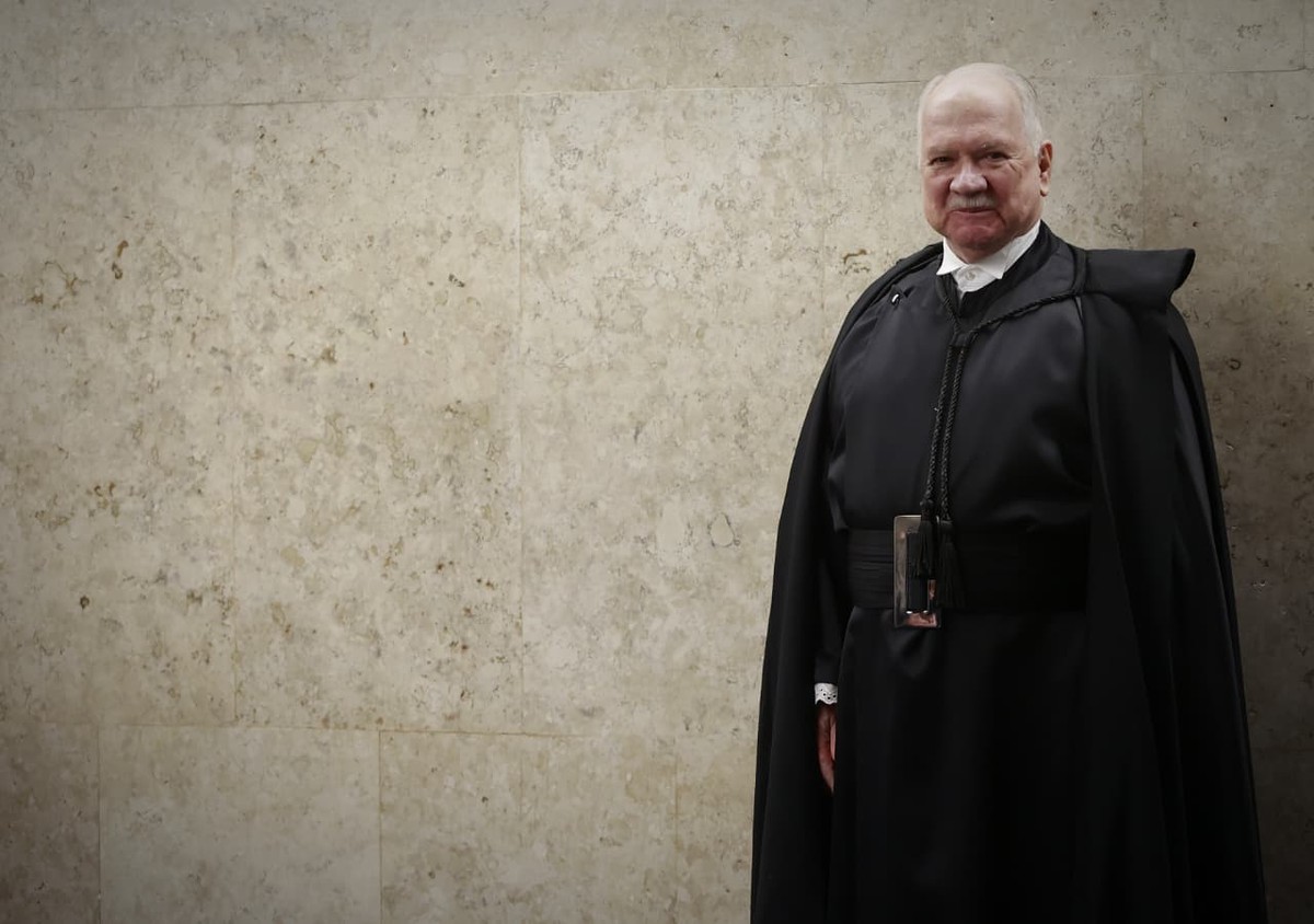 Fachin prega diálogo entre Poderes e 'estabilidade institucional', mas ressalta que Judiciário não é 'submisso ao populismo'