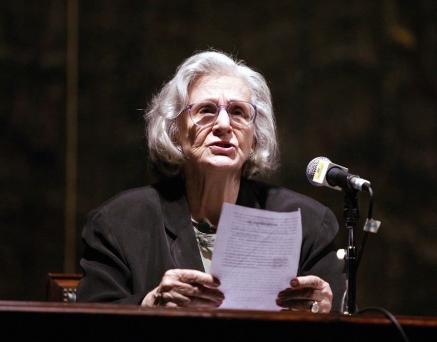 Barbara Heliodora em leitura de 'Dom Quixote' em 2005