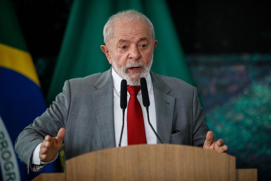 Lula diz que não tomará medidas para segurar inflação de alimentos que  formem 'mercado paralelo'