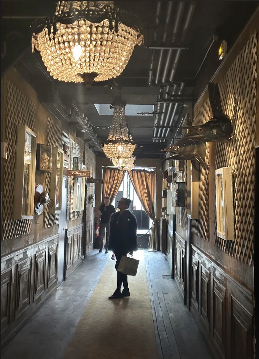 Alinne Moraes em Paris — Foto: Reprodução/Instagram