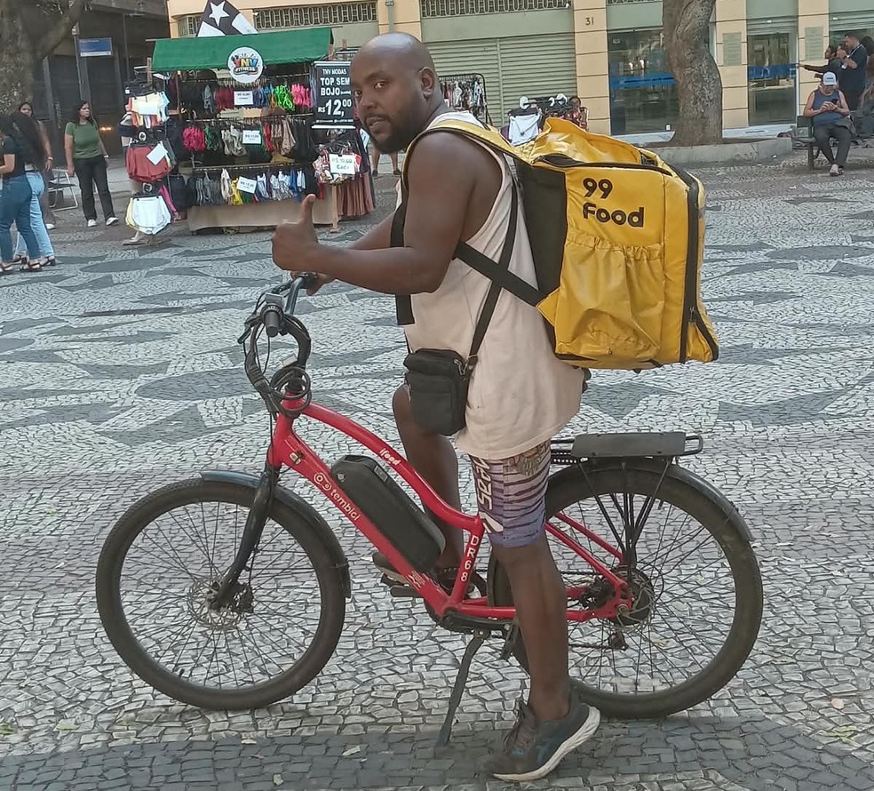 Julio da Cruz: 'Preferi ficar assim. Hoje faço meu horário' — Foto: Arquivo pessoal