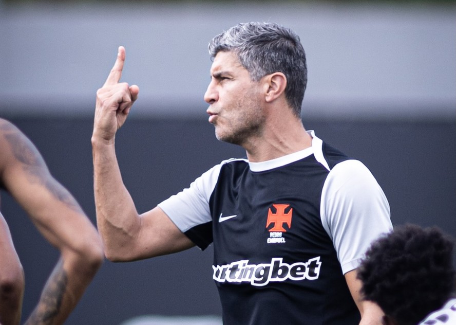 De cinco gols em sete jogos a nove em três: a virada ofensiva do Vasco ...