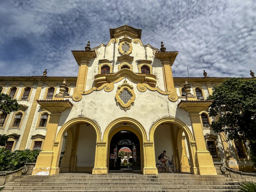 Campus da Universidade Federal Rural do Rio de Janeiro (UFRRJ), em Seropédica: novas linhas de ônibus são pedidas pelo reitor