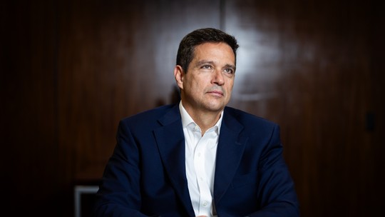 Mercado de trabalho aquecido é um desafio para inflação, diz Campos Neto