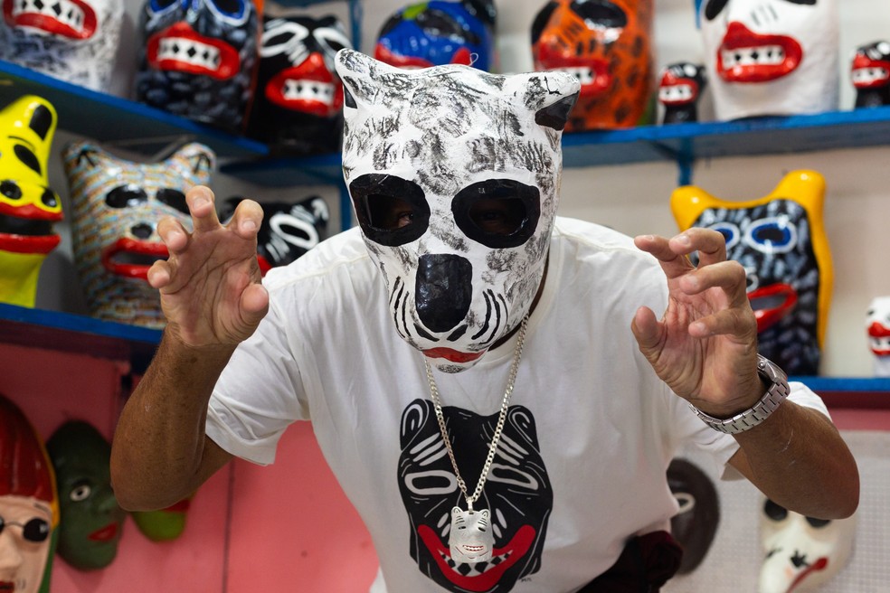 João Dias Vilela Filho at the Julião das Máscaras art bazaar — Photo: Disclosure/Uenni