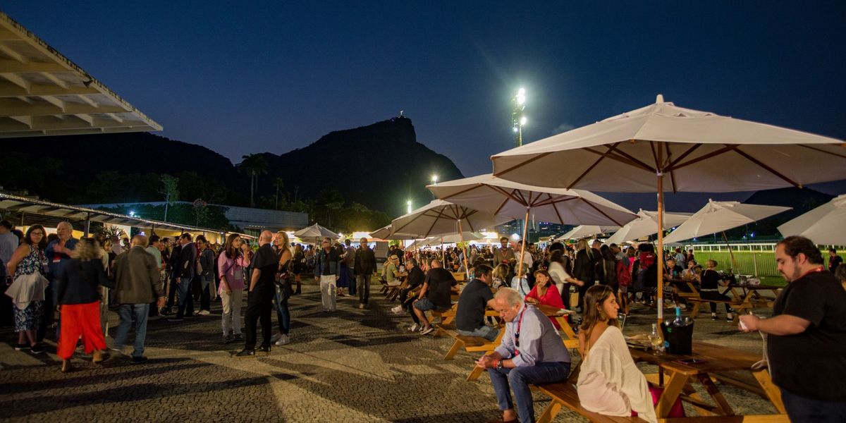 Evento no Jockey Club bate recorde de público no Rio e agora aterrissa em São Paulo