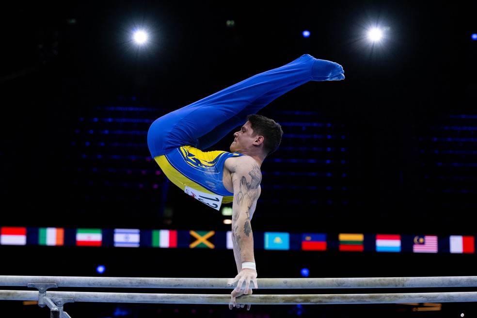 Diogo Soares, o melhor do Brasil no Mundial de Roterdã: 36.º lugar — Foto: MeloGym/CBG