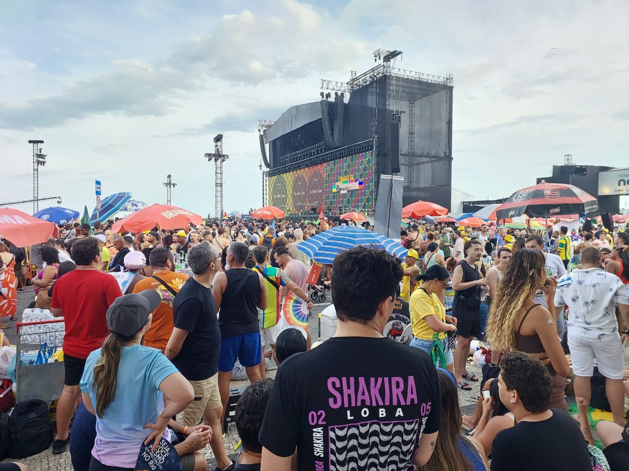 Shakira em tempo real: acompanhe ao vivo o dia do show em Copacabana