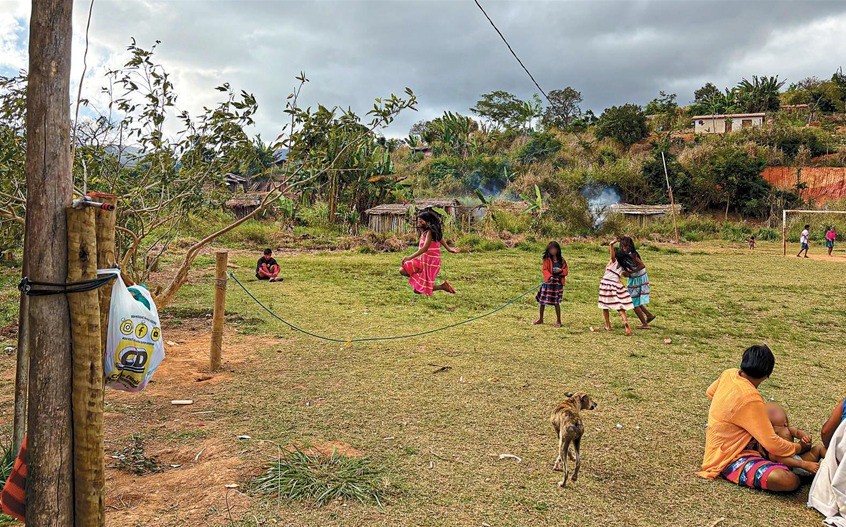Justiça determina força-tarefa para enfrentar crise humanitária dos Maxakali em Minas Gerais - QTU Questões do Universo
