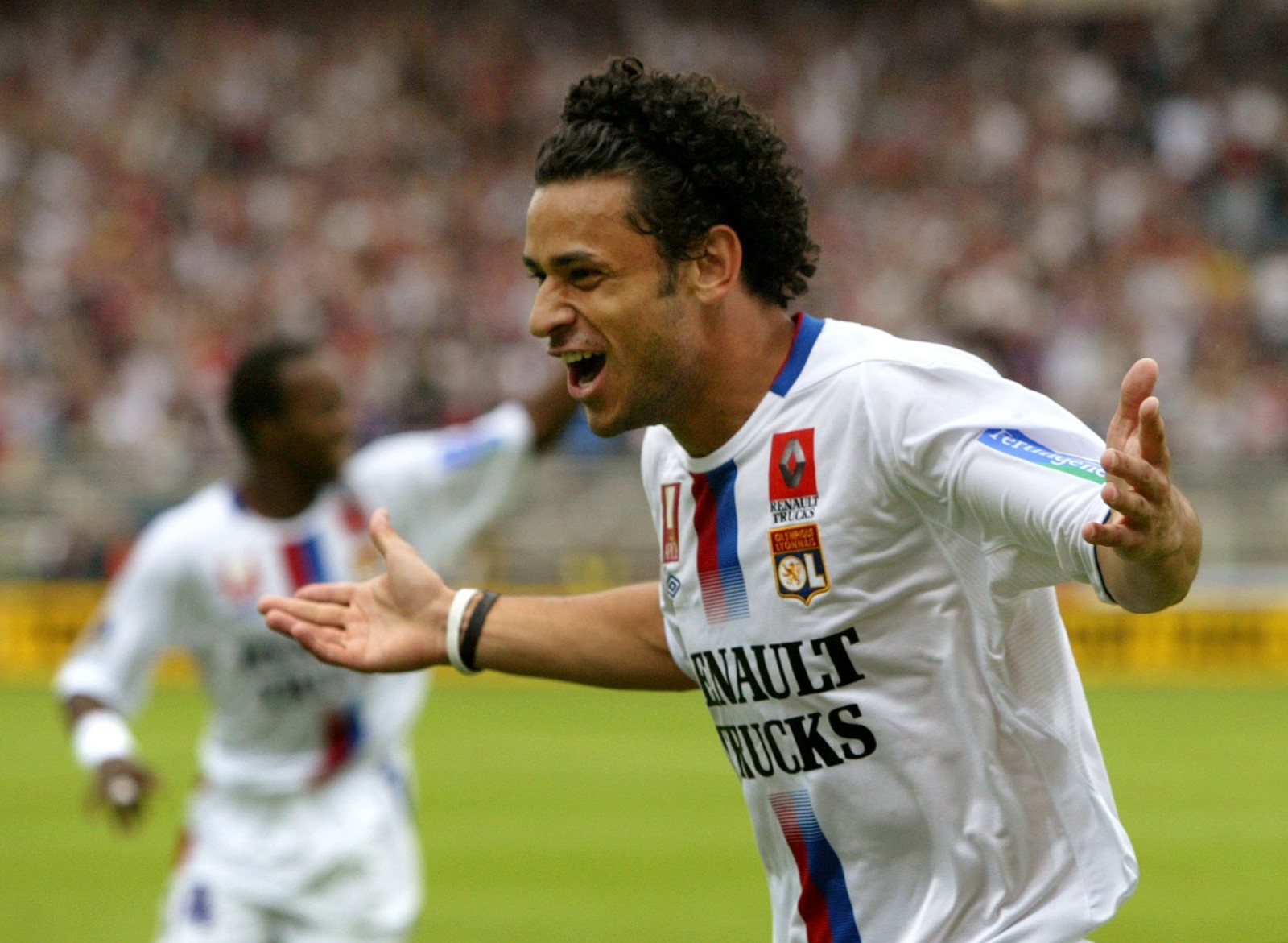 Com 43 gols pelo francês Olimpique de Lyon, Fred embarcou para a Copa de 2006 na Alemanha para compor o plantel da seleção brasileira — Foto: Robert Pratta