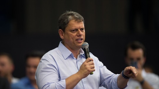 Sem Lula e Bolsonaro, Tarcísio terá protagonismo em Marcha para Jesus 